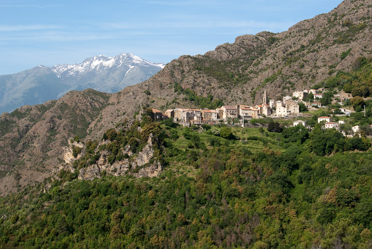 Quatrième jour : village de Sermano.