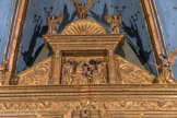 L’église Saint-Nicolas. <br> L'adoration des Mages, surmontée des trois archanges : St Gabriel, St Michel et St Raphaël.