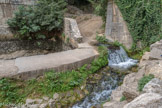 Bourg-Saint-Andéol. <br> Les sources de la Tourne. Le « Grand Goul » situé au pied du viaduc.