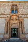 Le château de Cormatin. <br> Porte de l'aile Ouest.