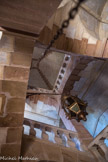 Le château de Cormatin. <br> L’escalier d’honneur, au centre de l’aile nord, est le plus vaste que l'on ait conservé du modèle à vide central sur plan carré.
Commandé par contrat signé à Paris en janvier 1624, construit en pierre sur quatre niveaux, et terminé en dix mois, il reprend les dispositions de l’escalier du palais du Luxembourg, élevé par Salomon de Brosse pendant l’année 1623 (détruit au début du XIXe siècle).