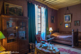 Le château de Cormatin. <br> Les salles 1900. Chambre de Lamartine. 1813, Alphonse de Lamartine, âgé de 20 ans, séduit Nina, fille des propriétaires : « Elle avait fait de Cormatin un séjour d'attraits, d'art et de délices