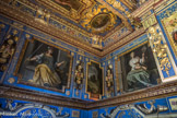Le château de Cormatin. <br> Le cabinet de Sainte Cécile. La Justice et la Prudence avec le miroir et le serpent.