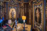 Le château de Cormatin. <br> Le cabinet de Sainte Cécile. Chaque détail est peint avec une grande délicatesse, surtout fleurs et fruits, témoignant de l’origine flamande des peintres, qui ont réalisé ce décor en 1625.