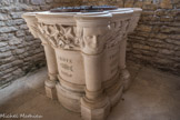 L'église Saint-Martin de Chapaize. <br> Fonts baptismaux.