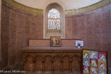 Saint-Philibert de Tournus. La nef<br> Croisillon nord dans le transept. Copie de l'icône représentant le Christ et l'abbé Ména du monastère de Baouit en moyenne Egypte.