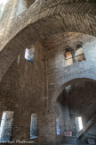 Saint-Philibert de Tournus. La Chapelle Saint-Michel<br> Les baies géminées ont des  chapiteaux sculptés.
