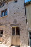 Cluny. <br> Fente de jour pour l'escalier.
