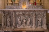La chapelle Saint-Georges du croisillon sud a été reconstruite vers 1470 comme chapelle funéraire par Robert de Damas-Digoine dans le style gothique flamboyant : elle comprend deux travées voûtées d’ogives, une abside à pans et un tombeau gothique.