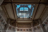 Le musée du Hiéron. <br> Bel exemple d’architecture éclectique, le musée donne une image du plus pur classicisme, illustré par de magnifiques parements en pierre de taille, accompagnée d’une structure innovante pour l'époque, en métal et verre pour la couverture, inspirée de Gustave Eiffel. Le verre apporte la lumière sommitale par les toitures extérieures et une verrière intérieure. Les poutrelles métalliques structurant le dôme, sur la base du système d'assemblage des fers par rivetage à chaud conçu par Gustave Eiffel, inscrivent le musée dans une architecture de la fin du 19e siècle.