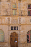 Maisons « Jayet ». <br> De nombreux médaillons sculptés représentent des personnages difficiles à identifier soient en habit du XVIe siècle, soient des reproductions de personnages antiques.