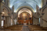 Au cœur du sanctuaire, la chapelle des Apparitions (XVIIe-XIXe siècles) <br> La vie et les écrits de Marguerite-Marie Alacoque ont marqué la spiritualité parodienne. Le culte du Sacré-Cœur se répand en France et à l’étranger à partir du récit et des représentations du Christ à la visitandine entre 1673 et 1675. Aujourd'hui la ville compte une douzaine de communautés religieuses, dont trois monastères de contemplatives, c'est-à-dire de religieuses respectant la clôture: les clarisses, les dominicaines et les visitandines.