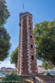 La tour du Doyenné.
En 1924, le duc de Trévise, président de la Sauvegarde de l'Art Français et l'architecte parisien Louis Cornillon persuadent Franck Jay Gould, un riche banquier américain, de l'acquérir et de la réédifier dans sa ville d'origine.
Après de grandes discussions sur l'emplacement de cette reconstruction, la pointe de Me Saint-Laurent est finalement choisie; l'inauguration se déroule le 14 Juillet 1928