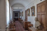 L’hôpital est riche d’une importante collection d’objets, meubles et œuvres d’art, témoins de l’histoire hospitalière et de l’art religieux depuis le XVIe siècle.