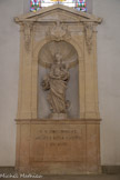 Hôtel-Dieu <br>L’escalier d'honneur. Statue de la Vierge, XVIIe.