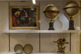 Hôtel-Dieu <br>1. D’après Frans Ier Floris, La Géométrie, huile sur bois, XVIe siècle.
2. D’après Pierre Lapie, globe terrestre, papier, plâtre, laiton, zinc et bois, Paris, vers 1850.
3. Charles Dien, globe terrestre, papier, plâtre, laiton et bois, Paris, vers 1850.
4. Henri Selves, globe céleste avec projection terrestre, bois, cuivre et papier, Paris, xix* siècle.
5. Théodolite ayant appartenu à Joseph Eysséric (marque Hurlimann), laiton et verre, XIXe siècle.
