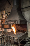 La Forge Fally, à Pernes les Fontaines. le charbon permet une chauffe rapide.