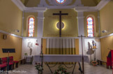 Saint-Mandrier. <br> En 1845 une petite chapelle fut édifiée au Cros Saint Georges, au fond du port. La même année, elle fut érigée en église paroissiale. Elle se compose d'une nef unique avec abside à chevet plat, de deux chapelles latérales. Elle est voûtée en berceau plein cintre.