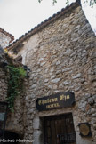 Le Château Eza. Cet ensemble d'habitations s'ouvrant sur une des plus belles perspectives de la Côte d'Azur, fut choisi par le prince Guillaume de Suède, fils aîné du roi Gustave V de Suède, pour en faire sa résidence d'hiver. De 1923 à 1953, la famille royale y résida à de nombreuses reprises. Il fut connu jusqu'en 1976 sous le nom de Château du Prince de Suède.