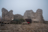 Les Ezasques édifièrent leurs habitations sous cette forteresse à l'écart de la voie d'accès. Le château fut bâti dans la seconde partie du XIIe siècle par la famille d'Eze quand le village appartenait encore à la Provence. Après le rattachement d’Eze à la Maison de Savoie en 1388, les ducs de Savoie adaptèrent les fortifications aux progrès, de l’artillerie.. Pour le garder, les comtes de Provence puis les ducs de Savoie s'appuyaient sur des officiers valeureux et d'expérience appelés 