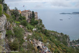 Au fond, la presqu'île de St Jean-Cap-Ferrat