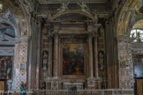 Chiesa del Gesù.<br> Nef latérale droite. Dans le grand arc de la troisième chapelle : des fresques du peintre Lorenzo de Ferrari et la toile de Guido Reni illustrant l’Assomption de Marie. Dans les niches, les rois David et Saül de Carlone (1677).