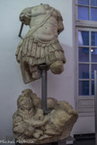 Palais Ducal <br> En 1999, Lorenzo Garaventa accepta de réaliser la reconstruction des statues des Doria (détruites par les Jacobins en 1797), situées à l'entrée du Palazzo Ducale. Il termina la statue d'Andrea Doria de Giovanni Angelo Montorsoli, et démarra celle de Giovanni Andrea Doria, mais sa mort en 2003 l'empêcha de terminer l'œuvre.