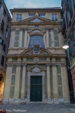 Place des écoles Pie. Eglise baroque de 1712.