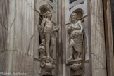 Place Banchi. et les statues des Saints Giovanni Battista et Sebastiano