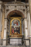 Église Santa Maria di Castello. Chapelle de Saint Antoine de Florence. L a Vierge à l'Enfant avec les saints Jean-Baptiste, Antoine de Florence et Nicolas de Tolentino, 1526, Pier Francesco Sacchi et dans la pradelle, Complainte du Christ entres les saintes Marguerite d'Antioche et Catherine de Sienne. Sur la voûte, Dieu bénissant de Raffaelle de Rossi.