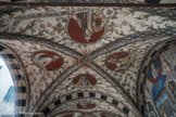 Église Santa Maria di Castello. Loggia de l'Annonciation. Croisillon nom du Christ et des Prophètes, XVe siècle.