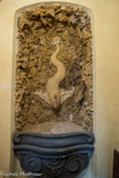 Château de Rocca Grimalda. <br> Le basilic de la salle de bain.