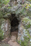 Villa Durazzo Pallavicini. <br>3ème acte : la catharsis. La grotte. Cette caverne symbolise l'Enfer de Dante dans lequel l'âme humaine cherche la purification finale pour pouvoir entrer au paradis.