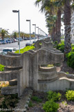 La Grande-Motte. <br> Albert Marchais, sculpteur et peintre, réalise aussi les 19 sculptures monumentales, figures de proue fantastiques, installées sur l'avenue Fages.