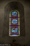 <strong>Saint-Laurent-des-Arbres</strong> <br> L'église fortifiée. En haut, la fuite en Egypte, au milieu la sainte Famille dans l'atelier de Joseph, en bas, la mort de Joseph.