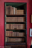 La bibliothèque possède un joyau, un exemplaire complet de l'Encyclopédie éditée par Diderot au XVIIIème siècle.
Il en fut édité 5000 exemplaires dont 2500 pour l'étranger.  Beaucoup ont été perdus ou détruits, le château possède un exemplaire entier et visible.