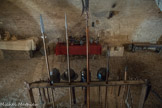 Les armes.