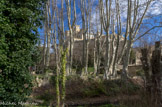 Dans le cartulaire de l'abbaye Saint-Victor à Marseille, le castrum de La Barben est déjà mentionné en 1009 ; on ne connaît pas sa date de construction, probablement antérieure à 1000.
Il fut la propriété de la famille de Pontevès. Au XVe siècle, il appartient au roi René; ce dernier le vend en 1474 à Jean II de Forbin, frère de Palamède de Forbin, dit le Grand. Il resta la propriété des marquis de Forbin pendant près de 500 ans. En 1963, le nouveau propriétaire, André Pons, ingénieur agricole, l'habite avec sa famille et l'ouvre au public dès 1965 afin de transmettre à chaque visiteur, adultes et enfants, son amour et son respect pour ce château, joyau du patrimoine provençal qu’il fit revivre durant 35 ans.. Il crée en 1971 le zoo de La Barben. Sa fille aînée et son époux, Bertrand Pillivuyt, tous deux âgés de plus de 70 ans, en héritent et c'est à présent sa petite-fille qui le détient.
