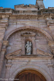 La Ciotat. Église Notre-Dame de l'Assomption.<br> La Vierge à l’Enfant, qui se trouvait dans le choeur, sera placée, en 1881, dans la niche au dessus de la Porte Consulaire.