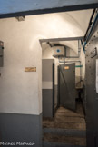 Le petit ouvrage de la Frassinéa. <br> Les latrines «à la turque» sont sur fosses chimiques à la soude. Comme ces dernières s'engorgent avec des acides, telles les urines, un urinoir est impérativement à utiliser avant de passer dans les cabines.