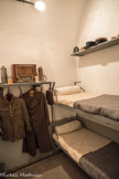 Le petit ouvrage de la Frassinéa. <br> 2 lits superposés que se partagent, par roulement, les 3 sous/officiers (Il y en a toujours un de service).