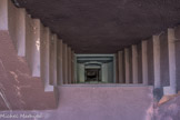 Le petit ouvrage de la Frassinéa. <br> Créneau du canon, ici occupé par deux mitrailleuses jumelées, avec au centre la lunette de visée.