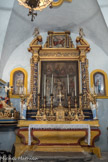 Saint-Sauveur-sur-Tinée <br> Chapelle des pénitents blancs. L'édifice est modeste de plan comme d'élévation, correspondant ainsi à l'usage auquel il était dévolu : oratoire de la confrérie laïque des pénitents où se regroupaient les hommes du village pour la célébration d'offices chantés, pour l'organisation de processions et pour la gestion de services collectifs (funérailles et Mont de Piété).