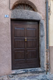 Saint-Sauveur-sur-Tinée <br> Linteau dl'immeuble portant la date de 1774.