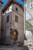 Saint-Sauveur-sur-Tinée <br> L'ancien presbytère se trouve sur la place de l'église.