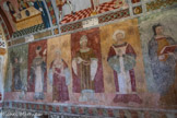 Chapelle saint Sébastien à Roubion. <br> Sur les murs, on trouve aussi d'un côté, la série des vertus représentées des personnages.