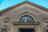 <center>Le château d'Avignon. </center> L'usine
Ce bâtiment relève de l'architecture industrielle de la fin du XIXe siècle : façades soignées, piliers en fonte rivetés qui dégagent un large espace pour le fonctionnement des machines.