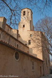 <center>L'église des Carmes</center>Le clocher, avce l'ancienne bergerie en bas qui communique avec l'intérieur de l'église par une porte. Lors de la messe de minuit, les bergers y emmenaient leurs moutons pour les offrir au nouveau né.