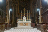 <center>Eglise Saint Théodore</center>1660-1710 : agrandissement et reconstruction, en premier du chœur où se trouvaient 60 stalles en deux rangées, comme celle d’Antoine Duparc. Le chœur était fermé par des grilles du XVIII qui furent déplacées après la révolution. Après la peste (1722) et jusqu’à la révolution, on reconstruit tout le reste. En 1732, Monseigneur de Belzunce la consacre.