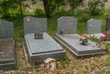 <center>Le cimetière juif.</center>Tombe profanée de felix Gerson.